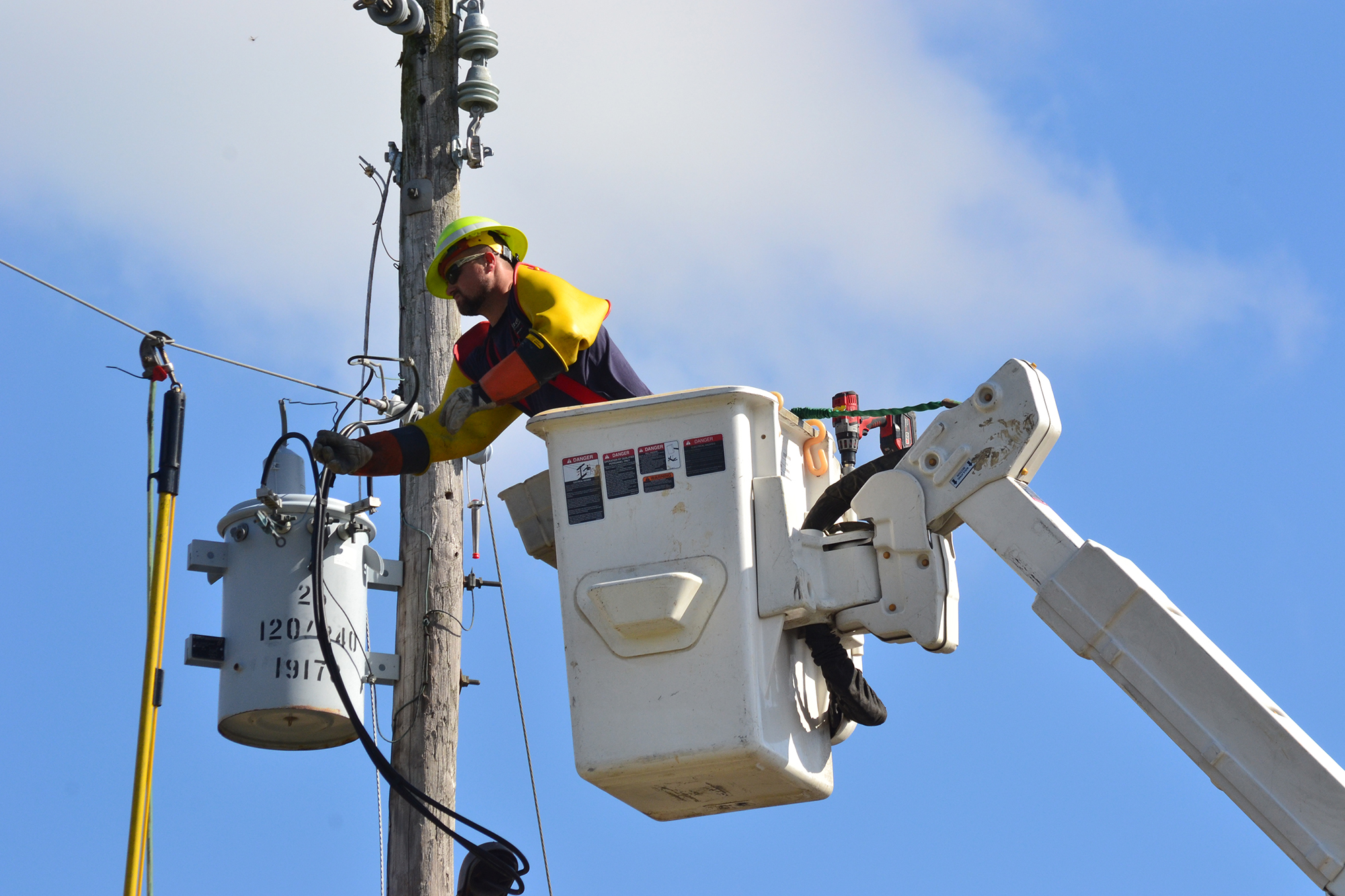 Co-ops Struggle to Fill Job Openings Amid Pandemic-Related Economic Trends  - America's Electric Cooperatives